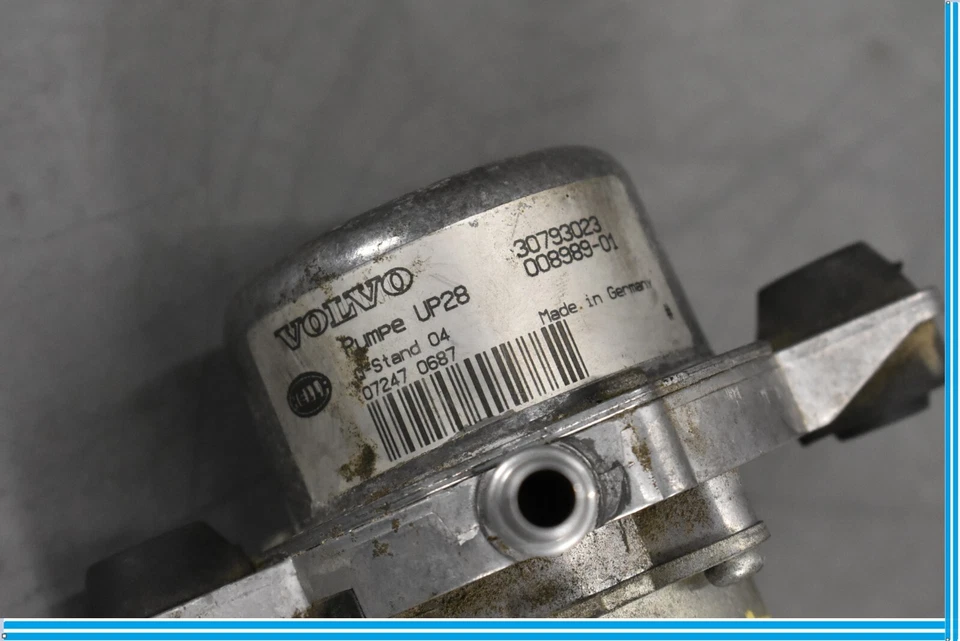 06-13 Conjunto de bomba de vacío de freno eléctrico Volvo C70 30793023 OEM Foto 4 de 4