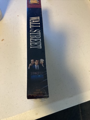 Wall Street (VHS, 1996) New Charlie Sheen Michael Douglas Daryl Hannah - Picture 6 of 9
