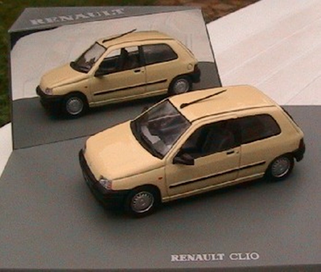 Miniature Renault Clio I Phase 1 jaune de collection Universal Hobbies