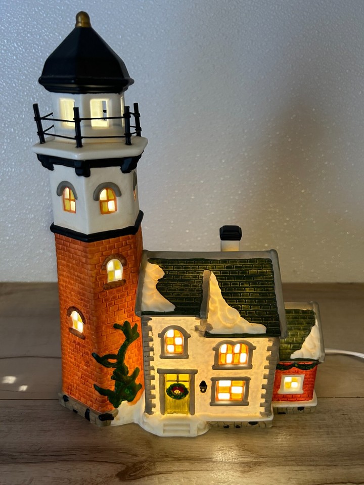 Santa's Collection Victorian Series Ceramic Cape May