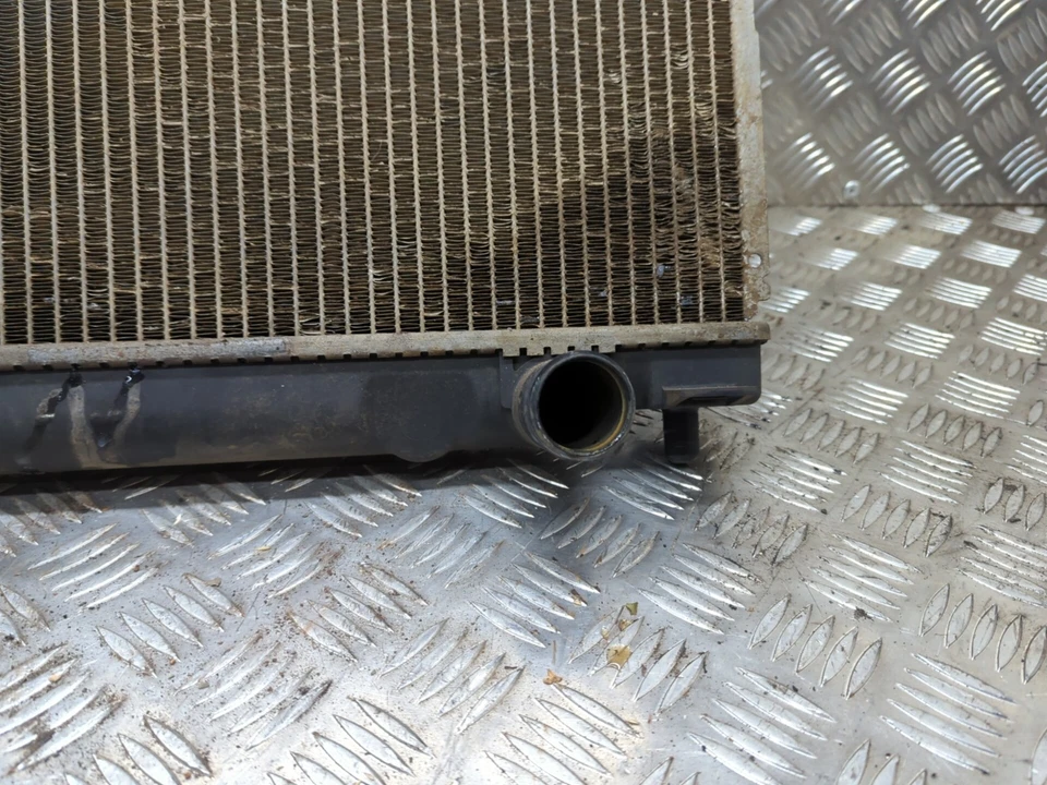 SHOGUN MK2 PAJERO COOLANT RADIATOR (F2) - Image 3 of 4