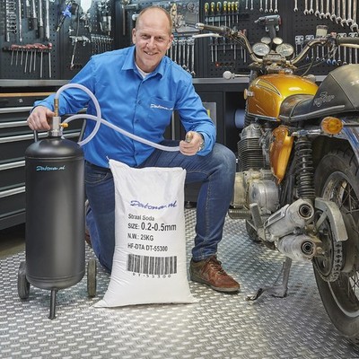 Datona Sandstrahlgerät Soda 26 L mobiles Strahlgerät + 1 5 m Schlauch  Manometer