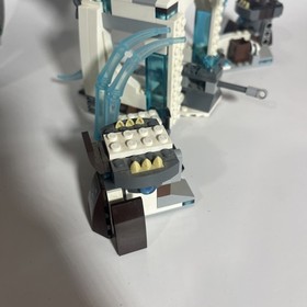 LEGO LEGENDS OF CHIMA: Mammoth's Frozen Stronghold (70226) Retired INCOMPLETE 