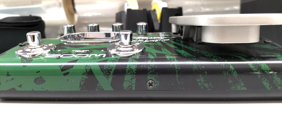 希少 ZOOM G2.1KL Kiko Loureiro Edition　マルチ Kiko Louriero multi effects pedal demo (Zoom G2.1KL) - YouTube