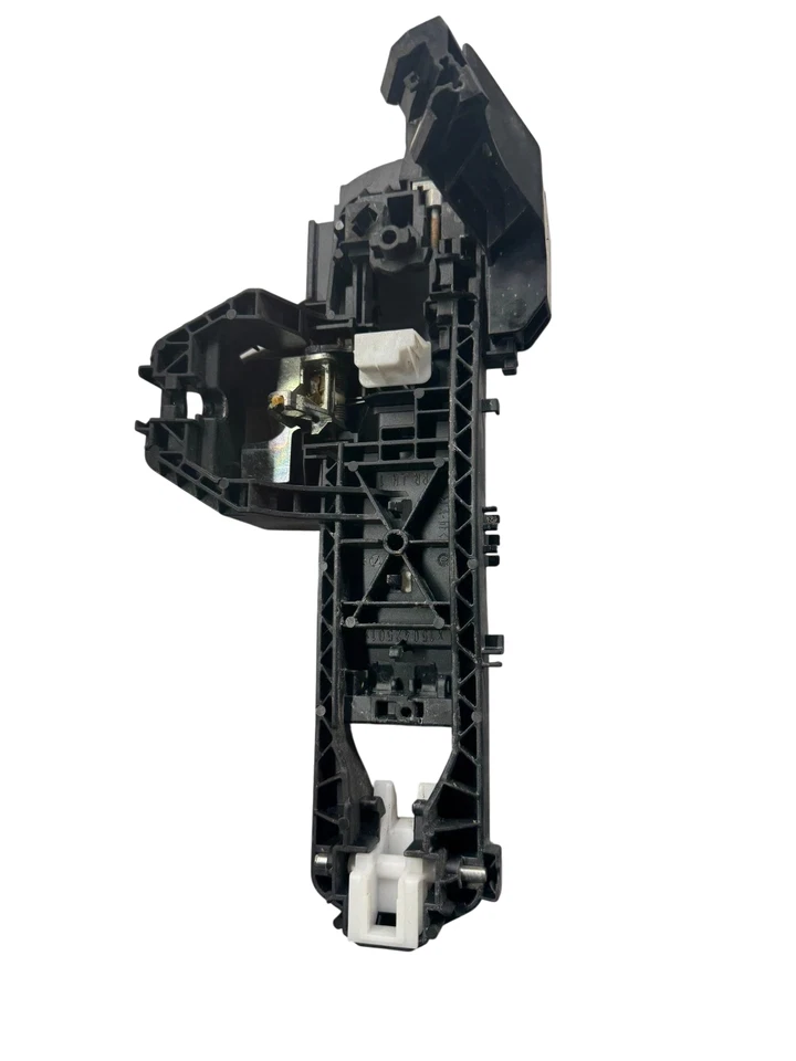 Infiniti QX30 2017-2019 mango exterior trasero izquierdo lado del conductor negro OEM 826115DM1A Foto 2 de 4