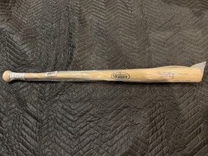 BENITO SANTIAGO SIGNED LOUISVILLE SLUGGER