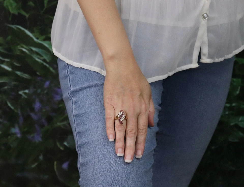 10k Yellow Gold Natural Ruby and Diamond Ring Size 6 3/4 Cluster Ring Waterfall - Image 3 of 4