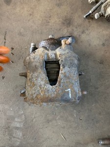 VW Golf 4 IV 1,4 L  Bremszange Bremssattel  Vorne Links  FS III