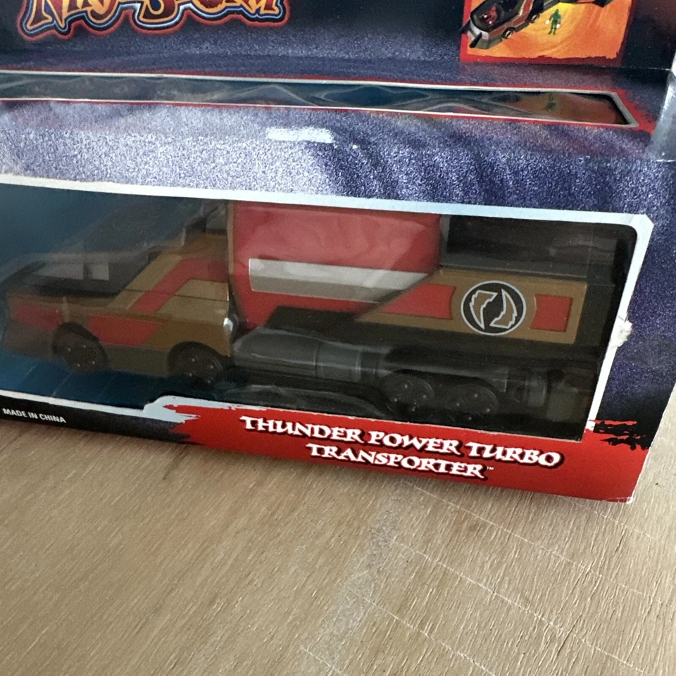 Power Rangers Ninja Storm Action Racers Thunder Power Turbo Transporter (MISB) - Imagem 3 de 4
