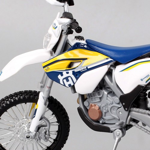 Maisto 1/12 Scale Husqvarna FE 501 2016 Dirt Bike Motocross Model Toy Motorcycle - Picture 11 of 13