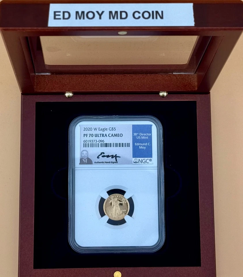American Gold Eagle 2020-W $5 NGC PF 70 firmado por Ed Moy Foto 2 de 4