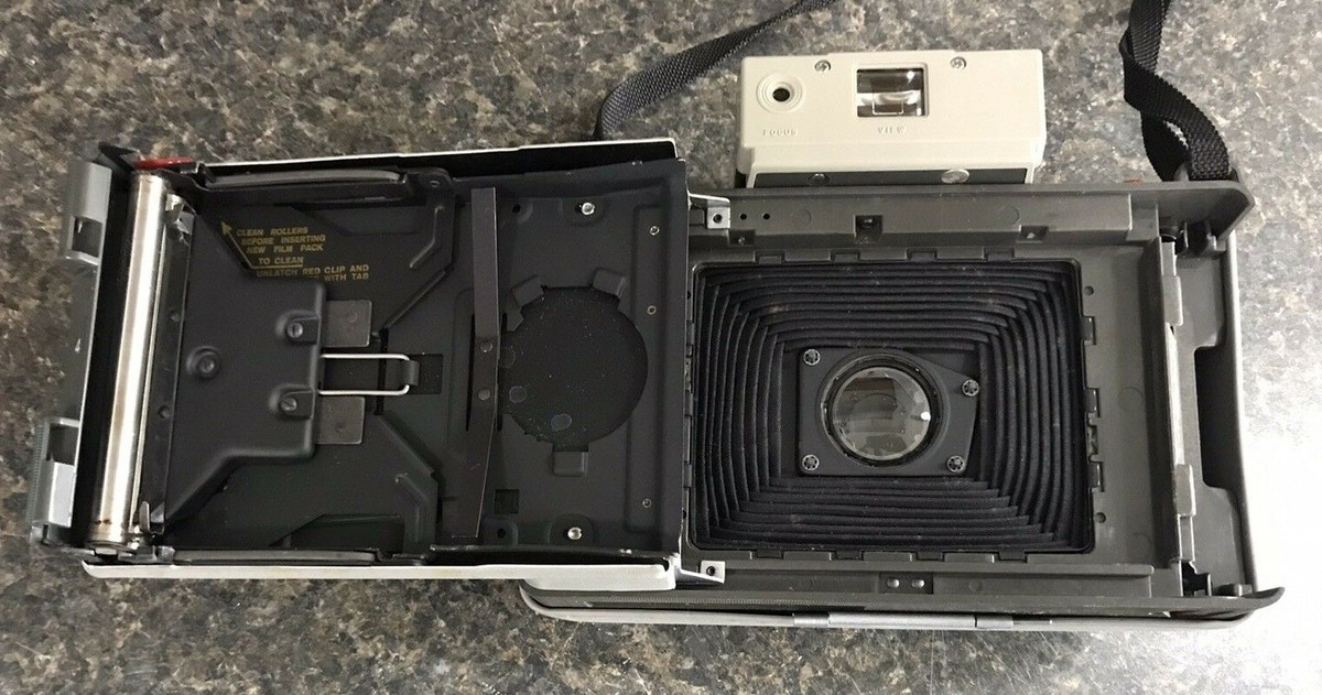 Polaroid AUTMATIC320LAND CAMERA ビンテージ品 Polaroid AUTMATIC320LAND CAMERA ビンテージ品 POLAROID