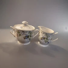 Epoch Summer Hill Berries E530 Cream Pitcher Creamer and Covered Sugar Bowl Set