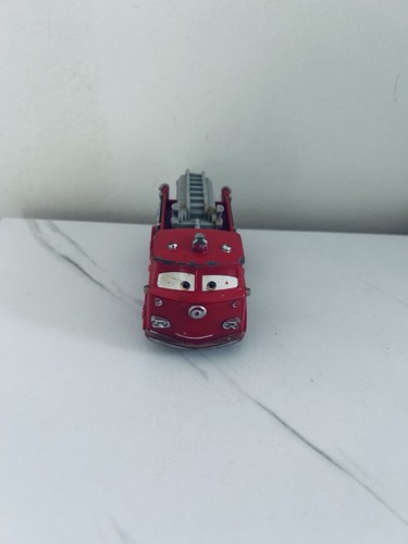 Disney Cars Mattel Die-cast / Plastic Mix V2846 Red The Fire Truck Toy - Loose - Picture 2 of 9
