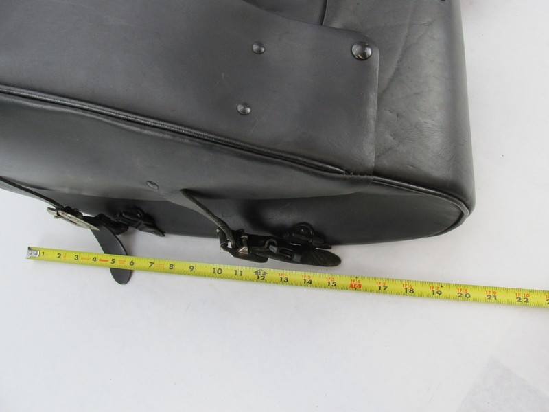 Pair of Harley-Davidson Genuine Teardrop Leather Saddlebags 79056