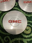 GMC Yukon, Sierra 1500 center cap 1999-2005, part # 15040220 1piece