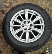 2 Cadillac XT5 Wheels with Newer Michelin Tires 235 65 18 LOCAL PICKUP