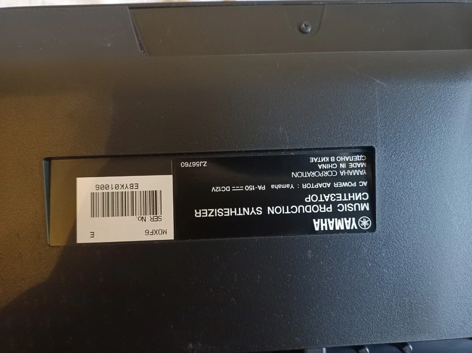 Yamaha MOXF6 61-Tasten Keyboard Synthesizer Schwarz Keyboard Musikinstrumente - Bild 4 von 4