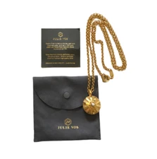 NWOT Julie Vos Medallion Pendant Necklace 24K Gold Plate Pearl Reversible Chain