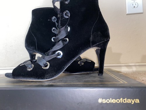 Daya By Zendaya: Black Lace Up Heels