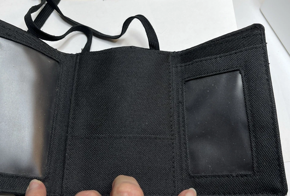 Vtg American Tourister Black Travel Wallet "Hidden Wallet" 5 1/2 x 4” Closed — 第 4/4 张图片