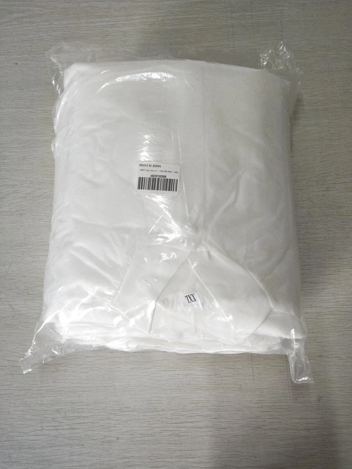 Case of 50 Disposable Lab Coats 2 Pockets w/ Knitted Cuffs Collar (S-2XL) - Image 3 of 4