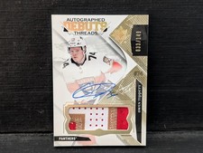 2017-18 Upper Deck Ultimate Autographed Debut Threads Rookie Owen Tippett /149