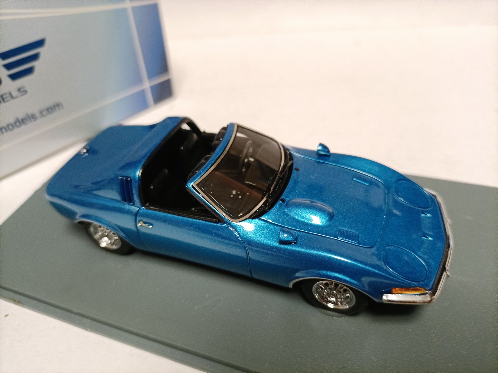 Picture 4 of 5