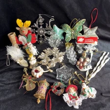 Vintage Lot Of 25 Assorted Christmas Ornaments Med To Large Stars-Angels+Fancy