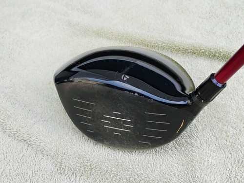 TaylorMade R9 Supertri 10.5* Driver- TM Fujikura Motore 60g Regular Flex RH 46" - Picture 2 of 7
