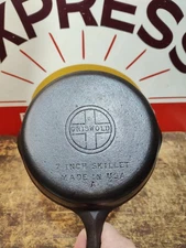 Fully Restored GRISWOLD #4 Cast Iron SKILLET Frying Pan SMALL LOGO 7" Flat