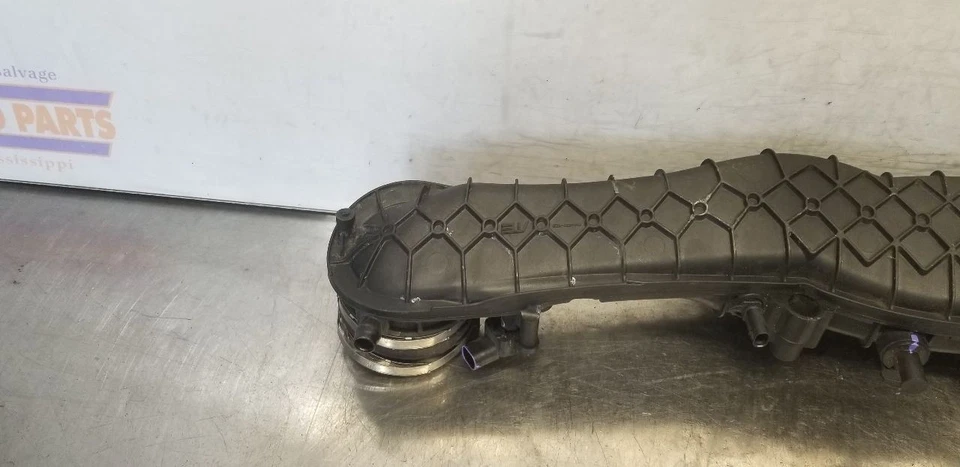 17 MERCEDES BENZ C63S AMG W205 4,0 L COLECTOR DE ADMISIÓN PASAJERO DERECHO 1770980207 Foto 2 de 4