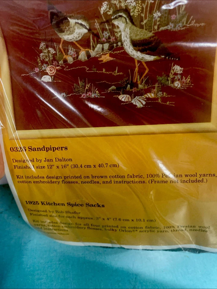 Vintage Creative Circle SANDPIPERS 0326 Embroidery Kit Shore Birds Shells 12x16 - Image 2 of 4