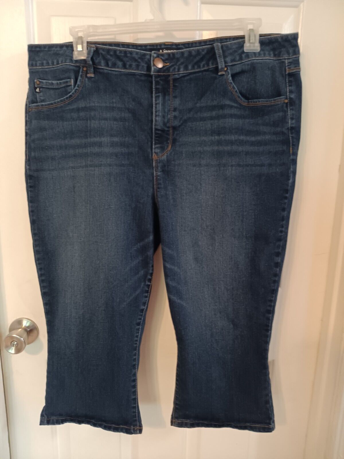 d.jeans~~~STRETCH denim JEAN CAPRIS~Pedal Pushers~womens size 22W