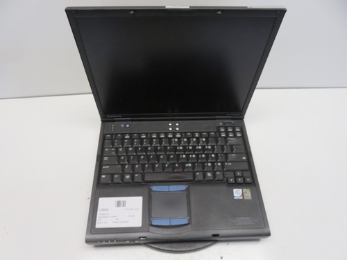 IBM NetVista 6792 – PC Bureau Vintage Pentium 4 1.8Ghz, 256Mo RAM, Windows XP (Pour Pièces)
