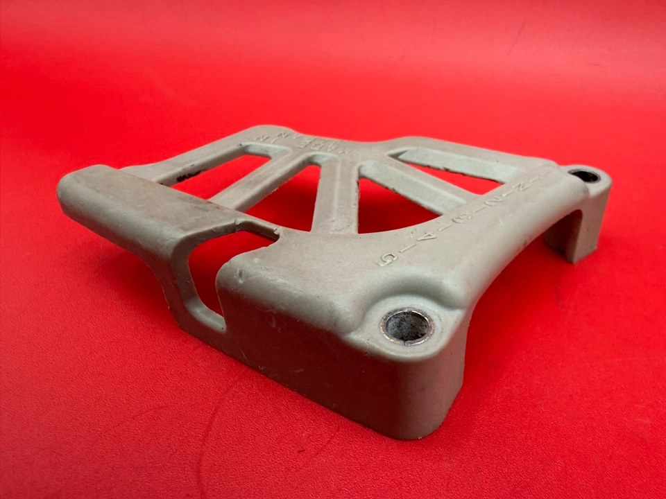 1999 - 2004 Yamaha YZ250 левая сторона звездочка чехол предохранитель цепи щиток - Изображение 4 из 4