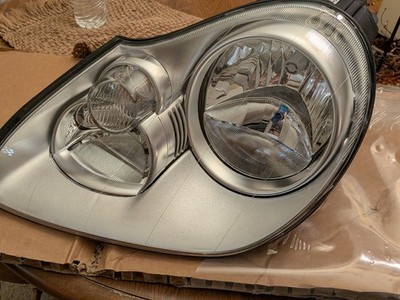 Valeo 46658 Headlight Assembly for Porsche Cayenne 2003-2006  Driver Left Read