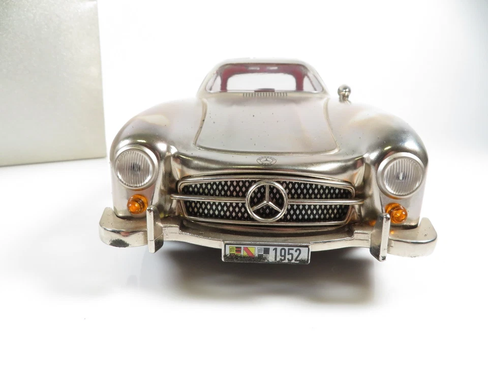 Märklin Mercedes Benz 300 SL mit Schlüssel und Zertifikat  - Bild 2 von 4