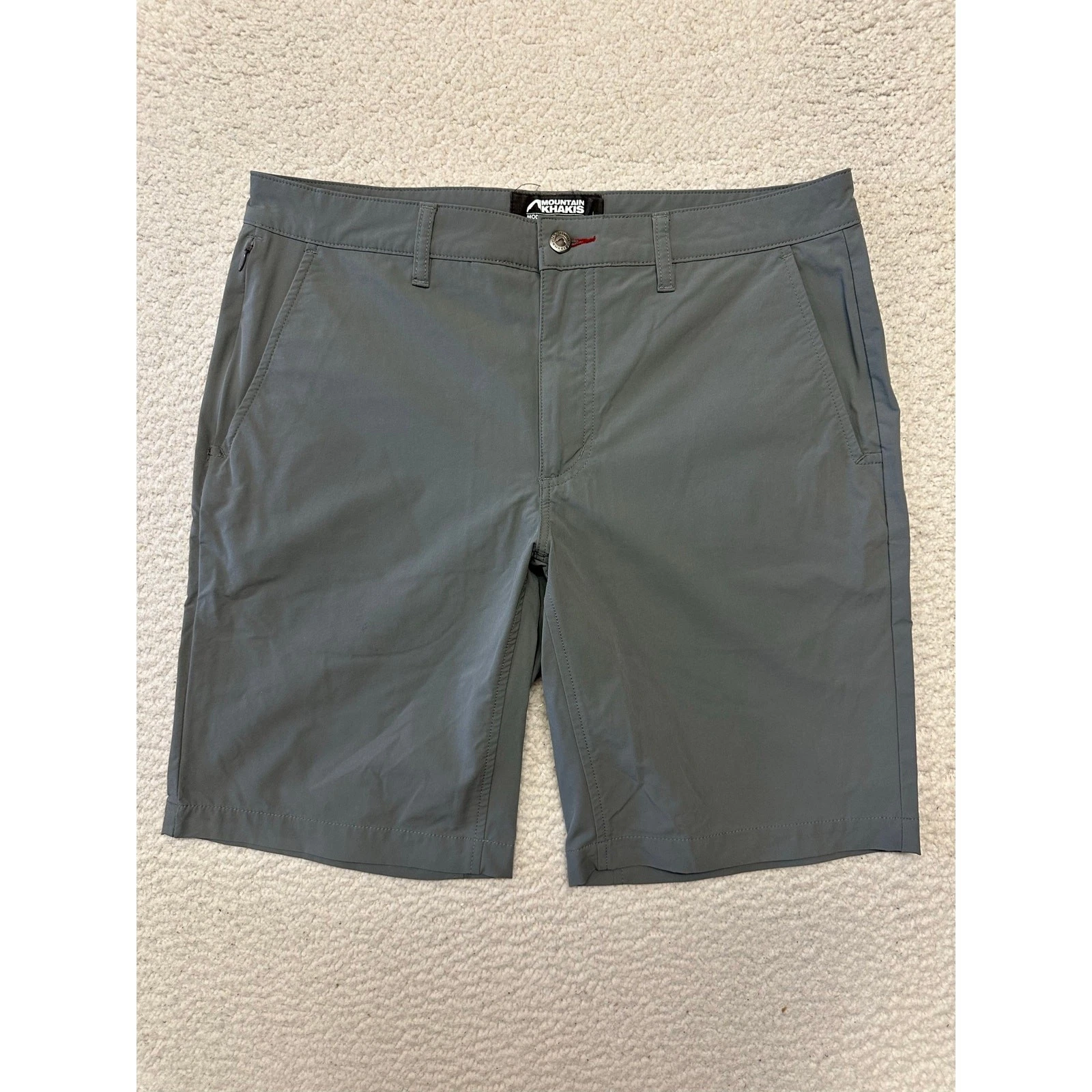 Mountain Khakis Mens Hiking Shorts Size 35
Opens in a new window or tab