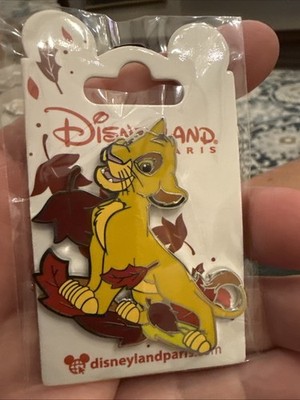 Disney DisneyLand Paris The Lion King Young Simba Fall Leaves Leaf Pin