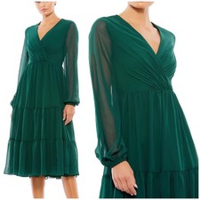 Mac Duggal NWT Emerald Green Ruched V-Neck Tiered Midi Dress Long Sleeve Size 0
