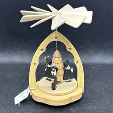 Richard Glasser German Air Pyramid Carolers New In Box