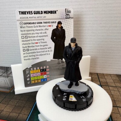 Marvel HeroClix COLLECTOR'S TROVE Set - Thieves Guild Member #009  w/card
