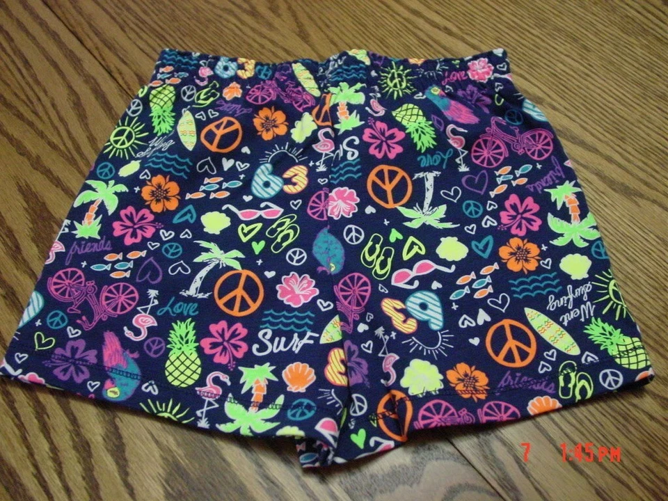 Pantalones cortos estampados para niñas de Faded Glory Foto 2 de 2