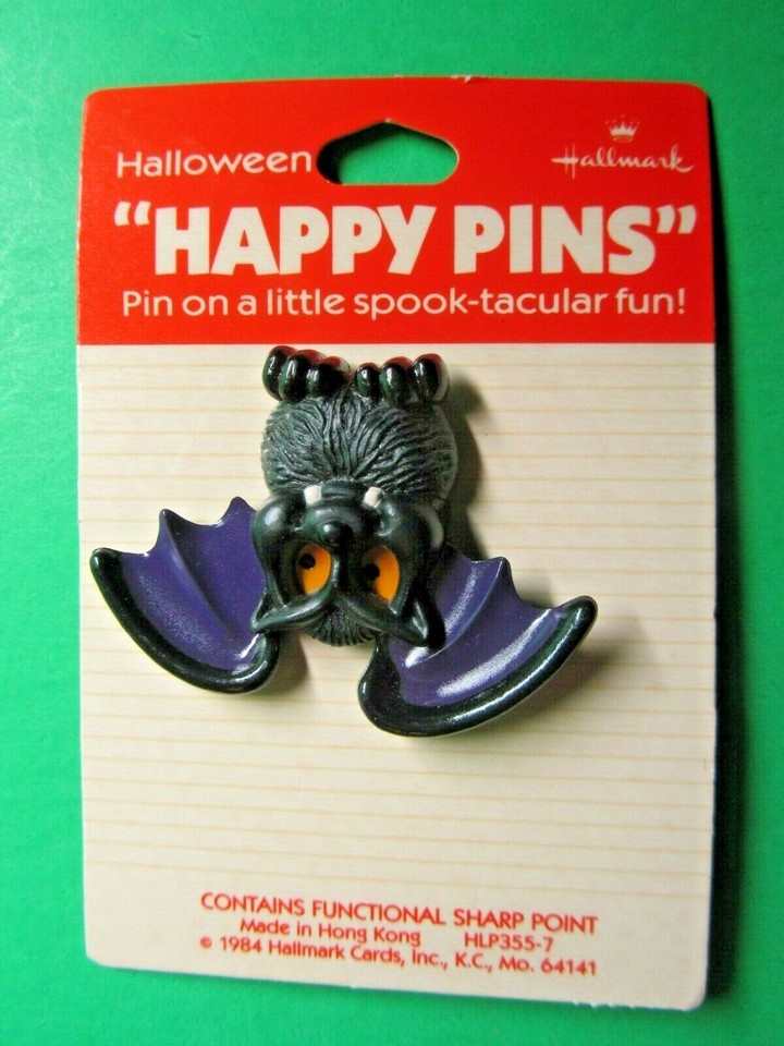 1984 HALLMARK MOVABLE WINGS & EYES UP-SIDE-DOWN VAMPIRE BAT HALLOWEEN ...