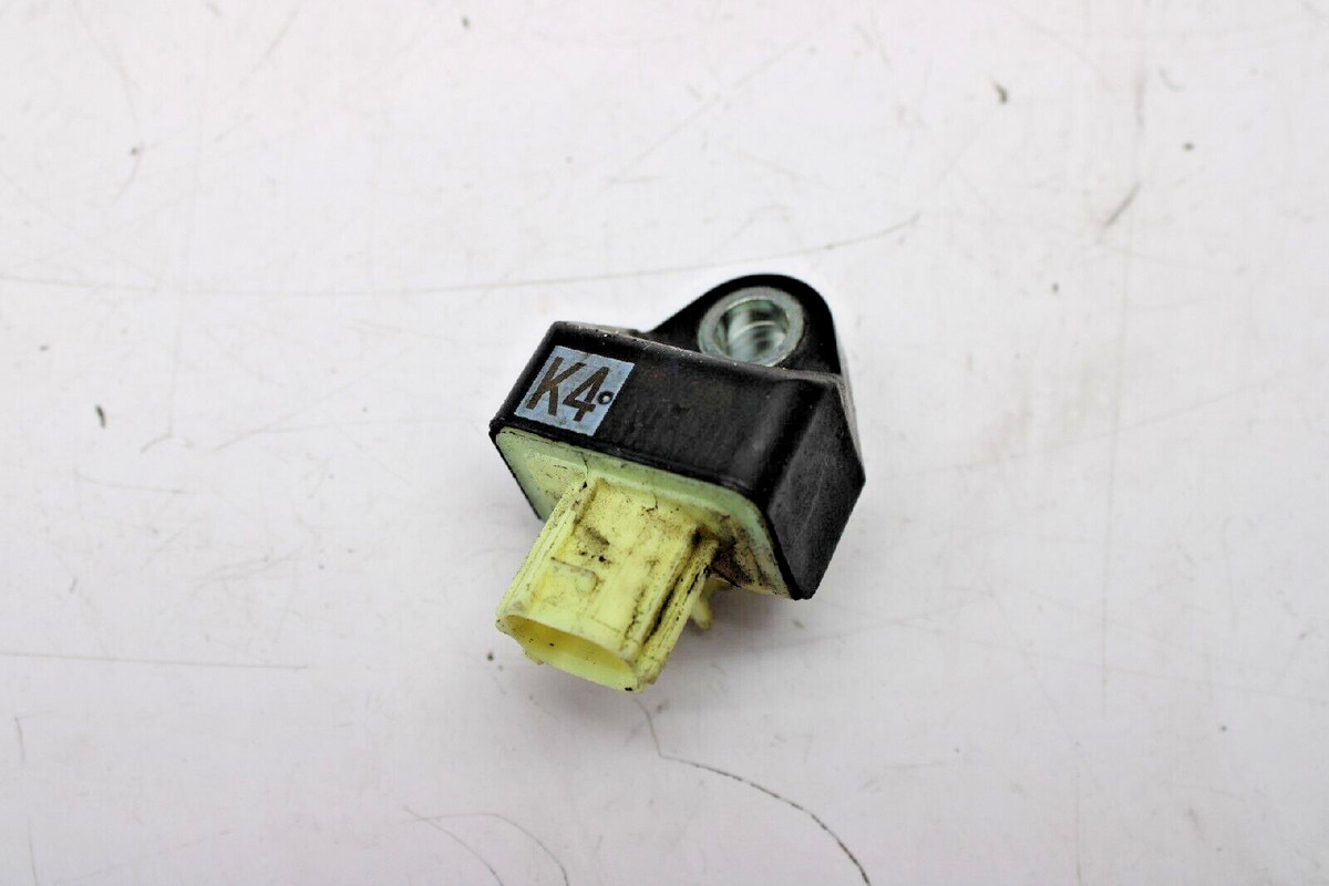 19-23 Toyota Camry Sedan Bag Module SRS Front Impact Crash Sensor 