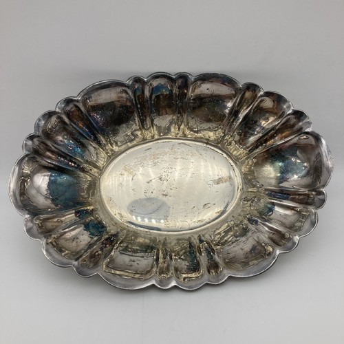 Vintage L.S.B Co. Superfine Silver Plate Scalloped Bowl, Small Candy Dish 7x5 - Picture 3 of 6