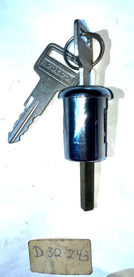 Cerradura de puerta original Volvo 1973-1977 la mayoría de los modelos con 2 llaves Volvo ASP D-32-243 Foto 2 de 4