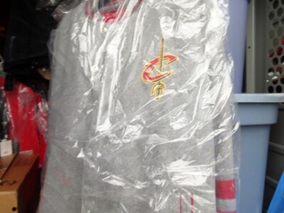 Cleveland Cavaliers nba jackets reversible two jackets in one size large