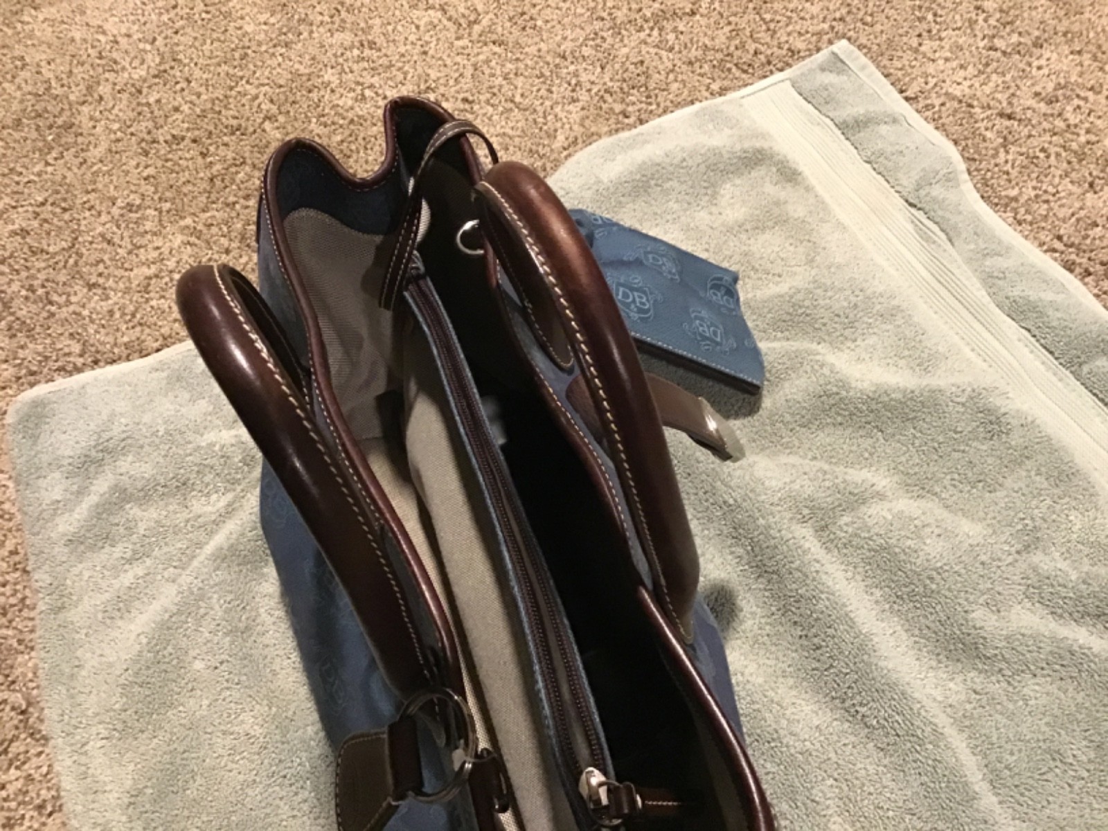 Authentic Dooney  and Bourke Monnogram Purse with… - image 4